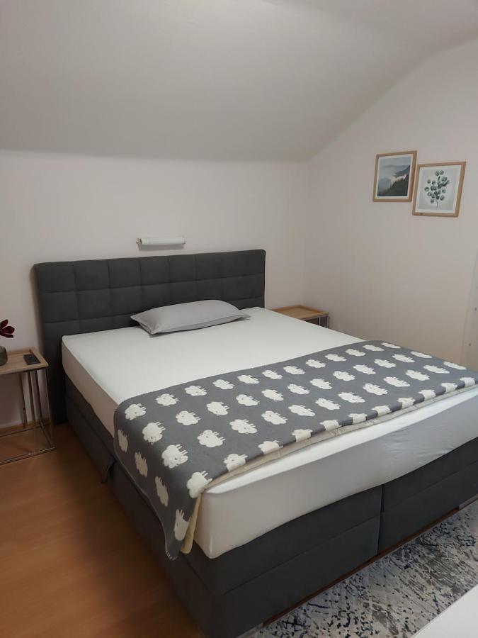 Haus Maria Apartment *